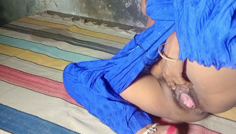 Bk Vlogs: Bhabhi Shoved a Broomstick Into Her Pussy.