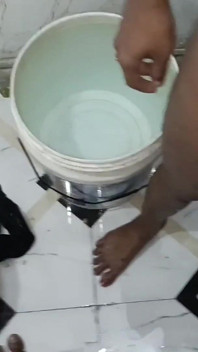 Wet shower sex - nyepong kontol, ngentot pantat, dan crot di toket