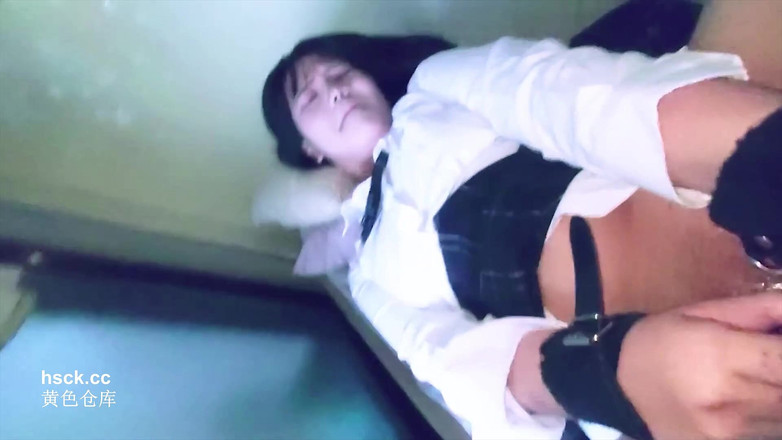 Asian cutie: Asiatisk ängel. Låt oss spruta