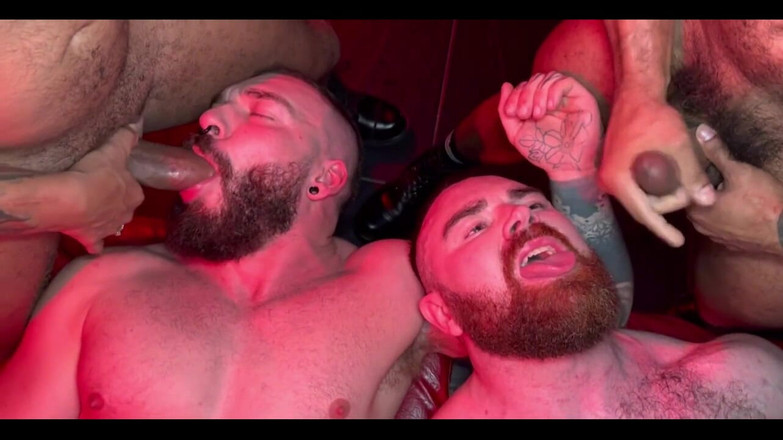 Gianni Gio: Sex înfricoșător!! Ce orgie grozavă