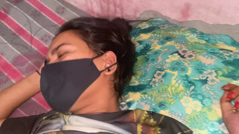 Hotgirl9: Abang tiri membuatkan adik tiri berbogel dan mengongkeknya