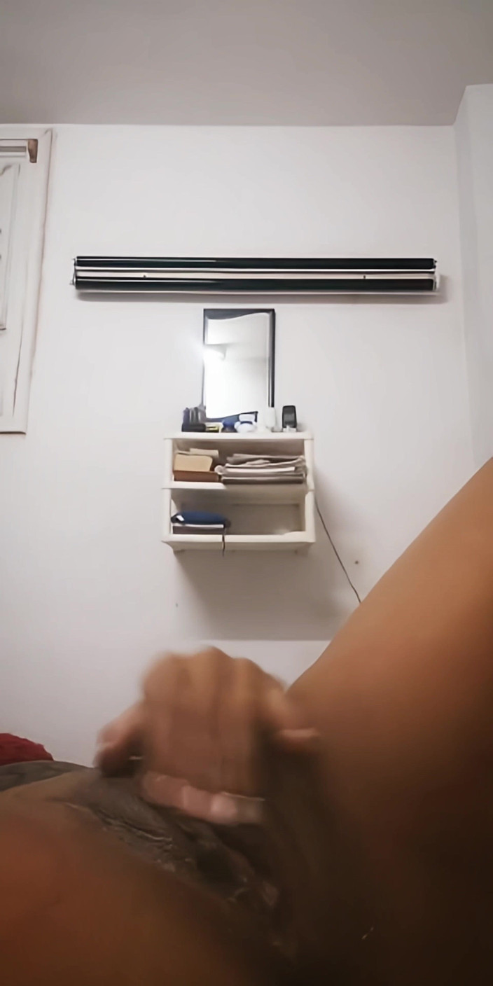 Thalia La Cangri: 내 남친에게 나를 만지는 영상을 보내달라고 간호사로 차려입어