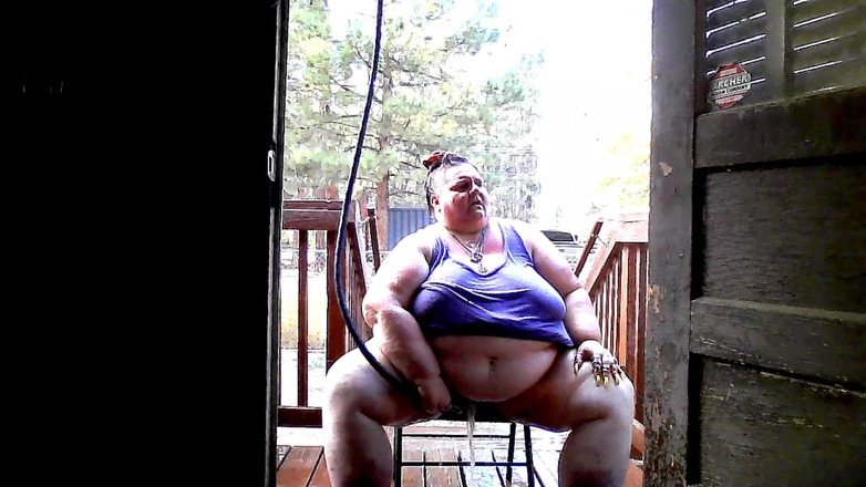 Mistress_T_FD_GD: 1 altra doccia piena nelle calze pt 2