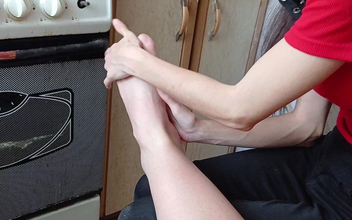 Lesbian-illusion: Горячий лесбийский фут-фетиш