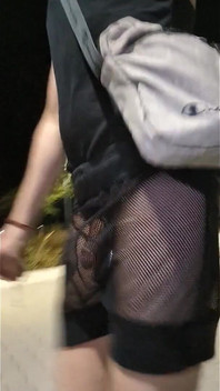 Follia a Rete Di Mezzanotte (una Passeggiata D'estate per Perdere Il Controllo)