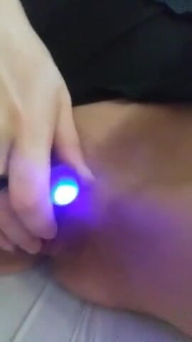 Stallos_kitty18: Kitty masturbates cums and squirts playing with vibrating toy