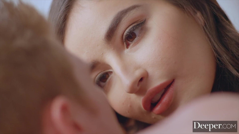Deeper: 깊은. Emily Willis의 가장 깊은 DP 환상이 실현됩니다.