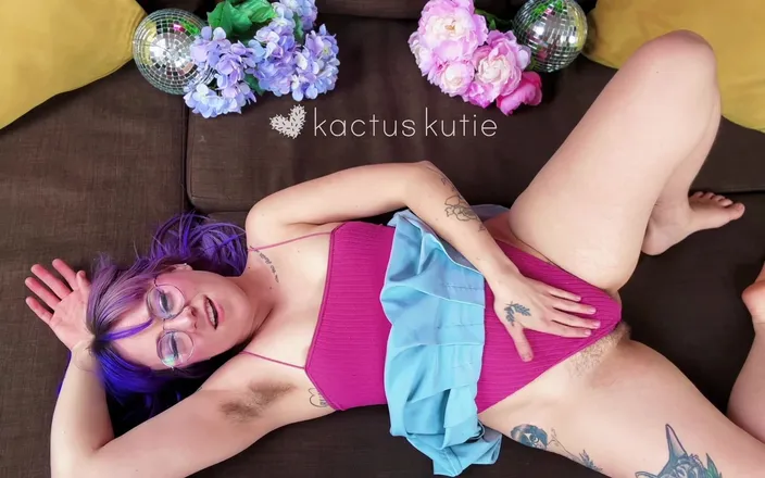Kactus kutie: Watch Me Cum From Above