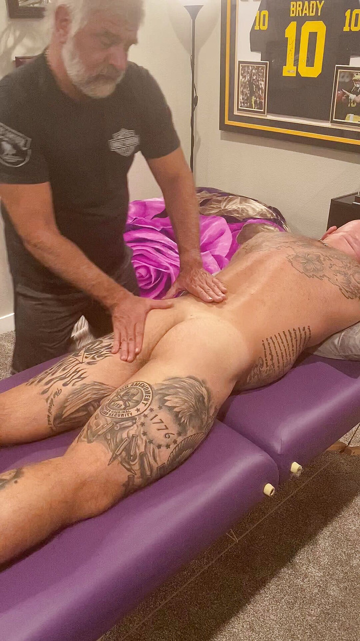 MasculineJason - Jason Collins: Masaje anal y adoración!