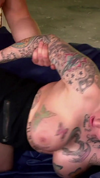 Sexy big boobs chick with tattoos gets sprayed from her fucker