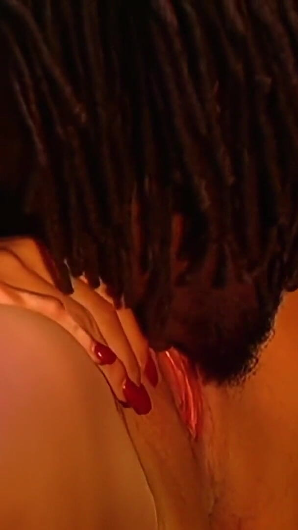 Autumn Haze: la bellezza suprema per un grande Mandingo (Blitzporn) Autumn Haze: an Ultimate Beauty for a Big Mandingo (Blitzporn)