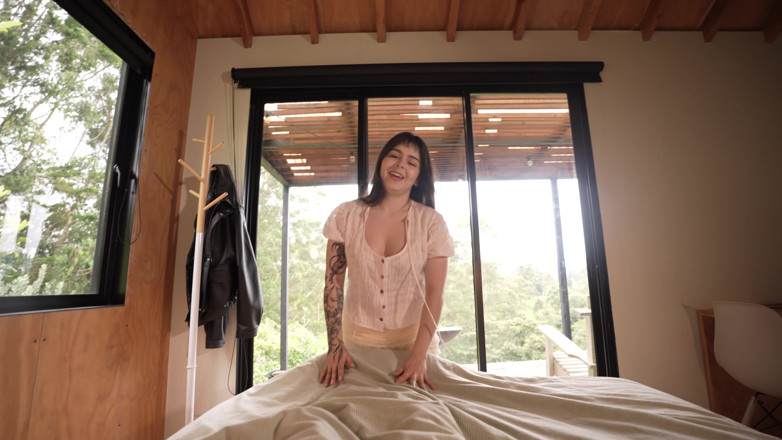Dali: My Girlfriend Fucks Me When I Wake up