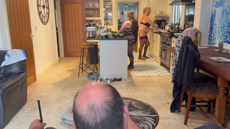 Lanista_Bear: Part 3: Lanista Bear Has His Slaves to Do Their Chores....