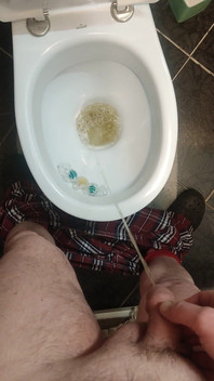 Uncut Cock Morning Pissing in Toilet