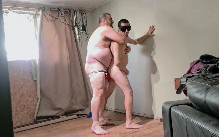 Combat and fetish: Jobber se supune lui Silver Daddy Boxer