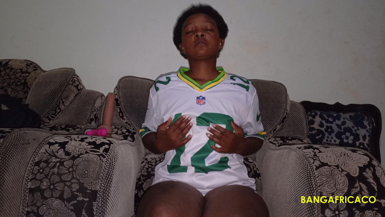 Big daddy kane: Phat Ass African Girl Pleasing Herself