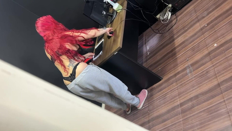 Lucas Neitan: Camila Vegas Interrupted Cleaning - Surprise on the Face and Butt (complete)