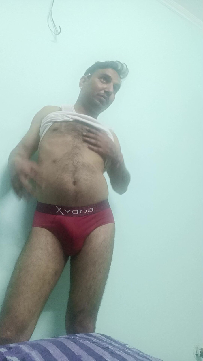 Rajasthani-old-lover: Un beau-père indien policier desi profite d’une nouvelle expérience et...