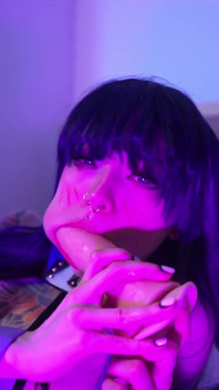 El video más caliente para los amantes anales Hinata ama el juego anal y preñada