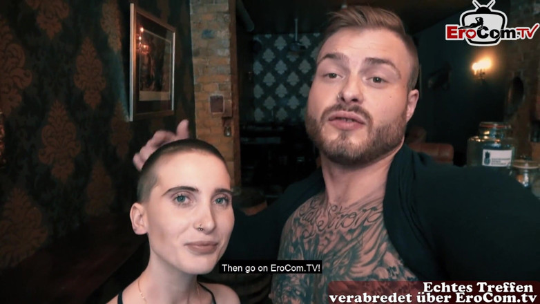 EroCom: Petite teen with short hair loves sex dates