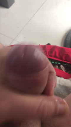 AnthonyBella: 鸡巴刺激
