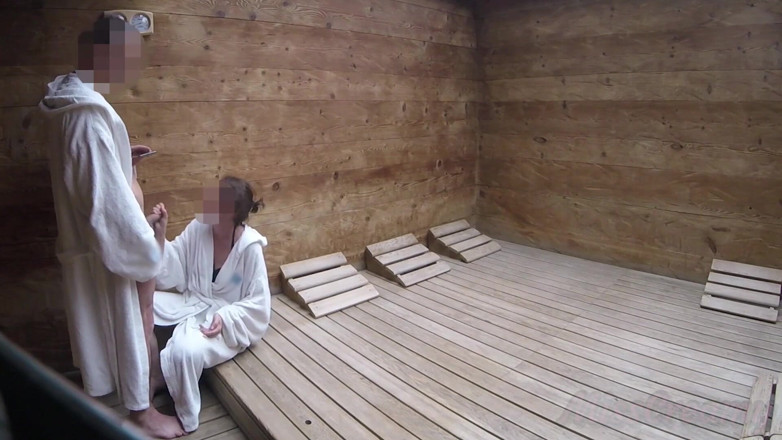 Miss Creamy: Ukazuji ptáka - vytáhnu ptáka před dospívající dívkou v sauně a...