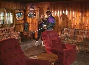 DP Darlings: Charmante schoonheid krijgt dubbele penetratie geploegd door twee geile jongens