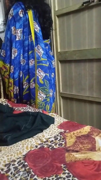 Makcik bertetek besar terdedah Saree