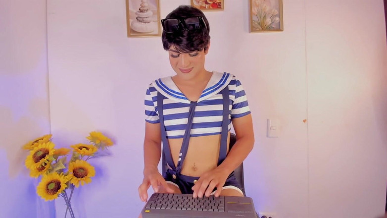 KenPrince: Roztomilý Femboy, Oblečený Jako Děvka, Žádá, Aby Se O Něj Někdo...