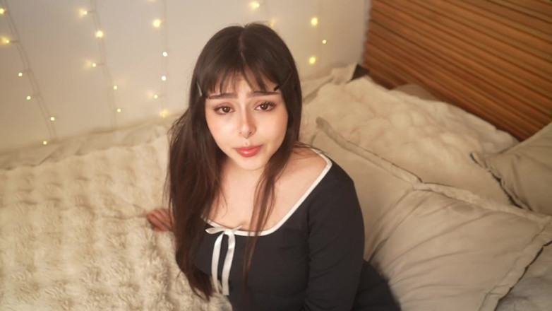 DaliaMorgan: I Cum Inside My Stepsister in Her Bedroom