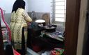 Aria Mia: Neighbor Fucks Tamil Muslim Hot Aunty While Cooking - Indian Sex