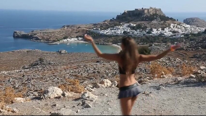 Watch4beauty: ग्रीक शो चला जाता है