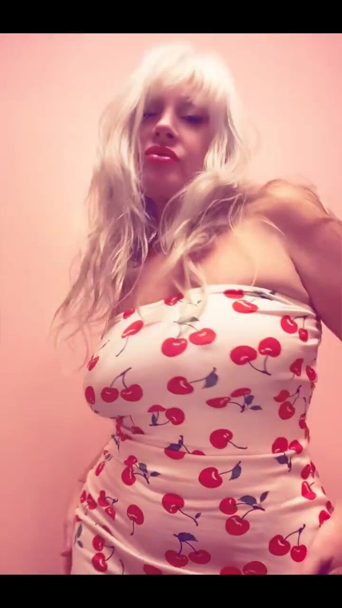 PaintedRose: Naughty Dancer