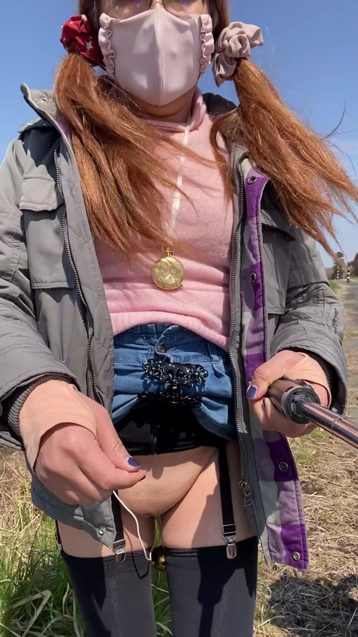 megu2002: No. 155 Flashing My Pussy From the Car