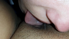 Lesbian-illusion: 近所の人たちが交代で私の口の中をファックし、イク