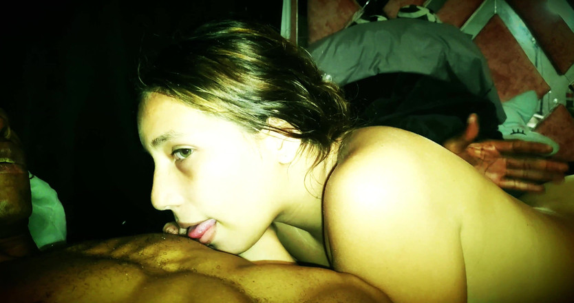 South Merican GOON ROOM: Venga White Devil