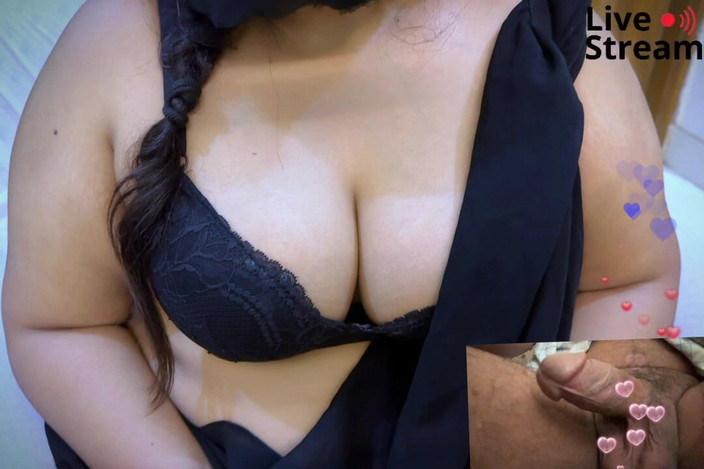 Your Boy's Cum: Indická sexy Mallu Servent live show v šéfově pokoji a ukaž...