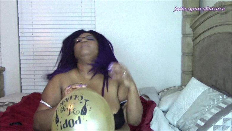 Josie4yourpleasure: Mutlu yıllar üç yollu hd