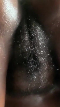 Sexy buceta preta peluda na sua cara