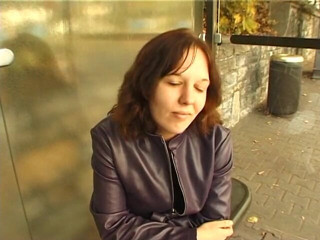 Lucky Cooch: Interview with amateur brunette babe