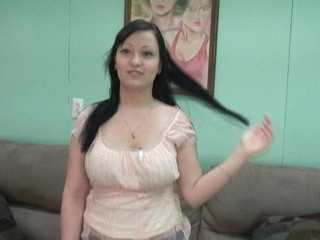 Solo Sensations: Cewek semok rambut cokelat lagi pamer tubuh bugilnya yang seksi