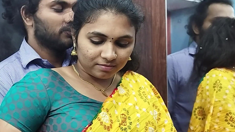 Vaishnavysharunraj: Kerala-meisje half saree verwijderen en borsten zuigen hete romantiek