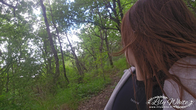 Lily White: Ich finger meinen im Wald