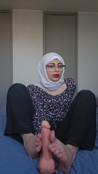 85. Mommy's Lesson Mia Niqab