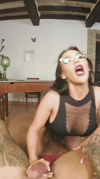 นักเซ็กซ์วิทยา naughty