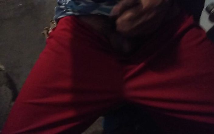 AlexAlejandro13: Devin gustoasă
