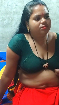 Abang tiri seronok mengongkek saya orang India berbogel