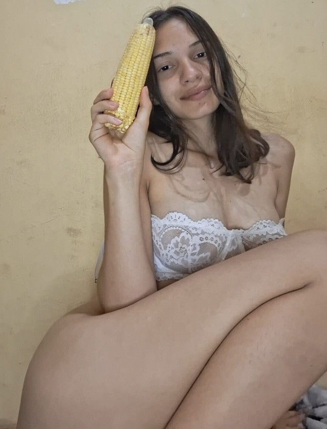 Teaching My Stepsister How to Squirt While Masturbating with Her Corn, Her Pussy Is Creamy and Hairy! (Ayu & Black)
