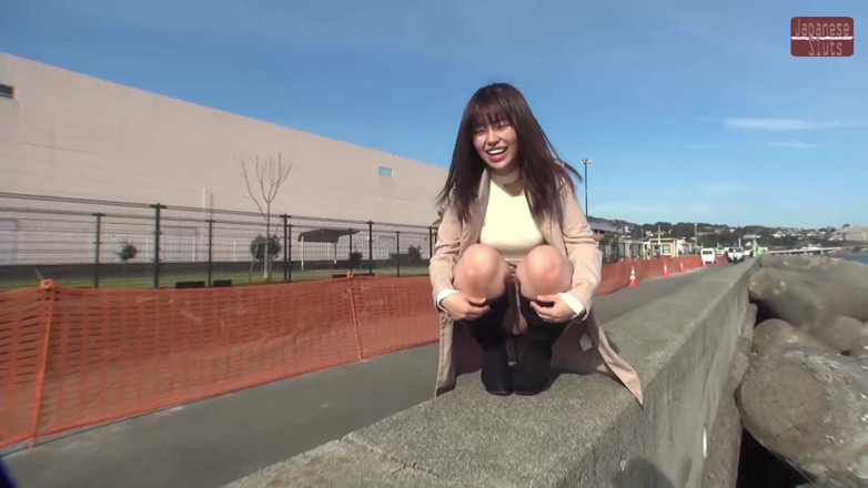 Juicy Bounce JAV Club: Rika Tsubaki Goes on a Wild Drive Date with a...
