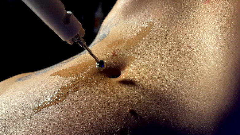 Navel fans: Bellybutton Mechanics